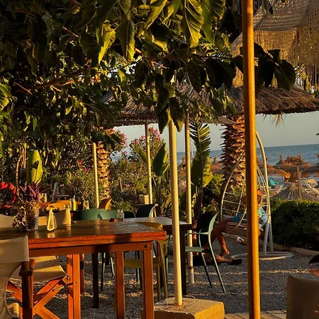 Kallmi View - Nature Retreat On The Albanian Adriatic Coast 住宿加早餐酒店 3*