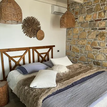 Kallmi View - Nature Retreat On The Albanian Adriatic Coast Bed and Breakfast 3*