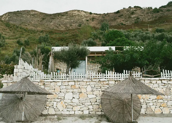住宿加早餐酒店 Kallmi View - Nature Retreat On The Albanian Adriatic Coast