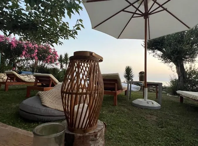 ベッド・アンド・ブレックファスト Kallmi View - Nature Retreat On The Albanian Adriatic Coast ドゥラス